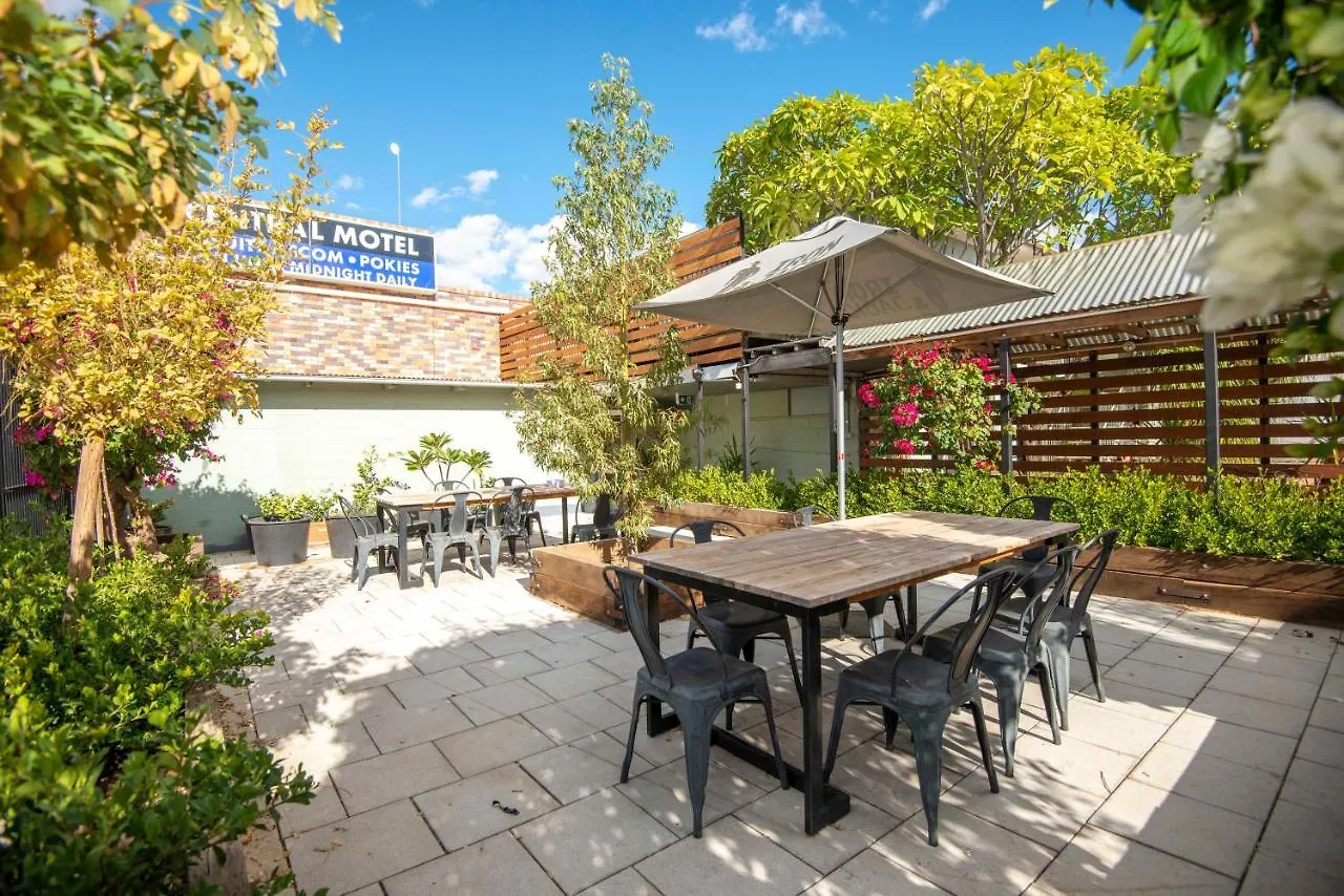 Longreach Most Central Motel 酒店
