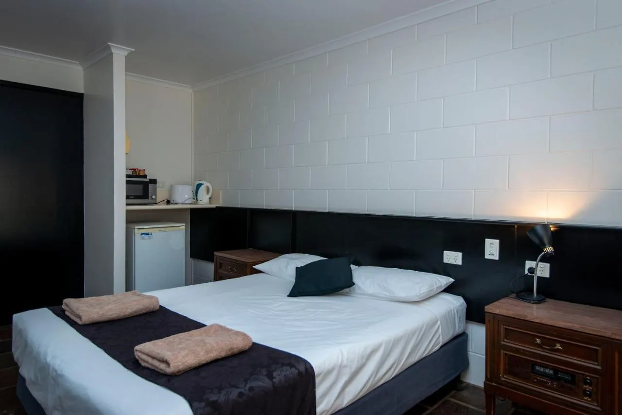 Longreach Most Central Motel 酒店